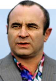 Bob Hoskins 