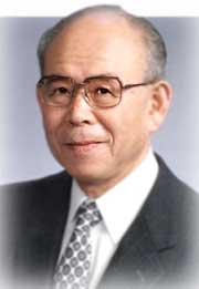 Isamu Akasaki 