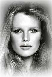 Kim Basinger 