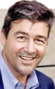 Kyle Chandler