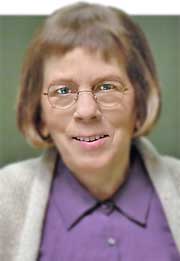 Linda Hunt 