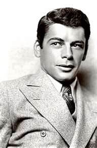 Paul Muni 