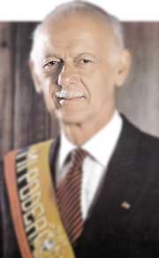 Sixto Durán Ballén 